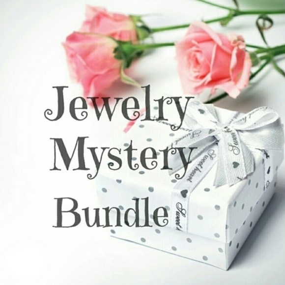 THEMED JEWELRY-ACCESSORY MYSTERY BOX SURPRISE JAR BUNDLE LOT GIRLY PUNK NO JUNK - Picture 3 of 6